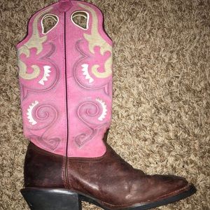 Tony Lama pink 8.5 boots!